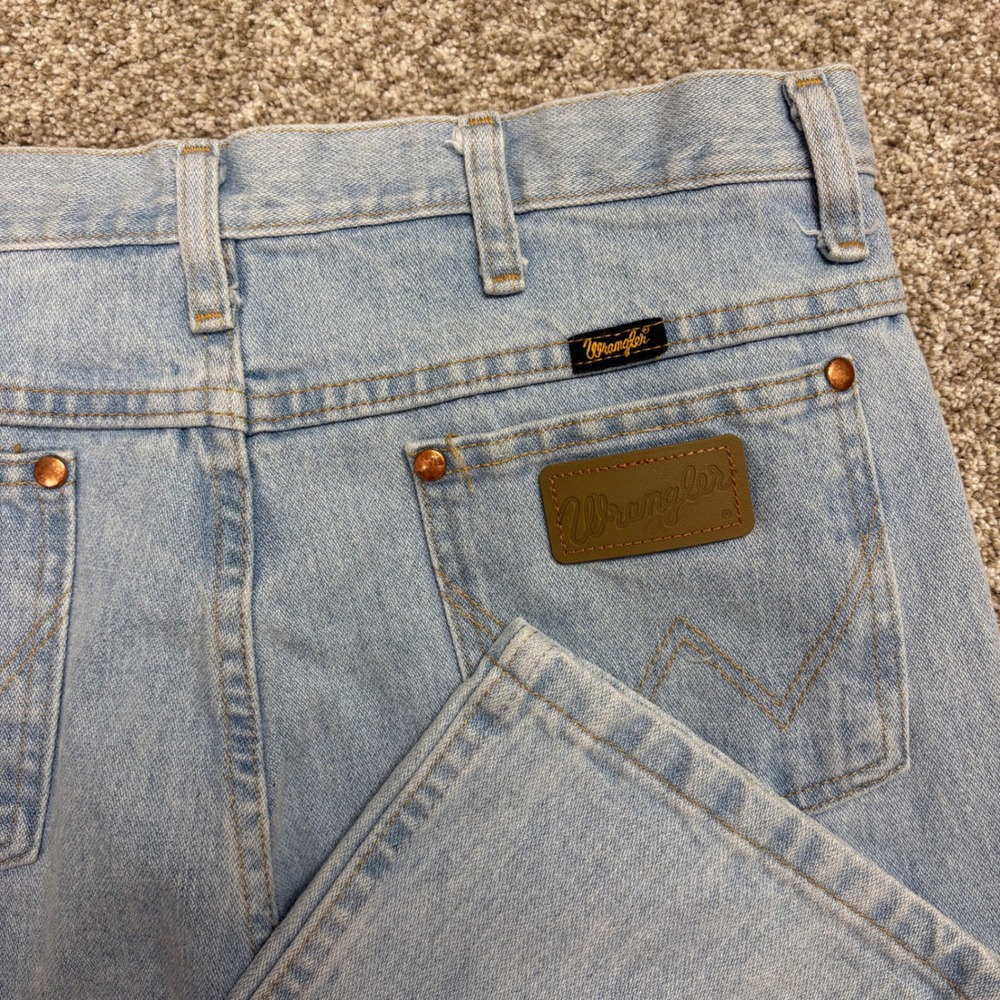 Wrangler Cowboy Cut Jeans Mens 33x34 Slim Fit Light Wash Blue 936GBH Denim